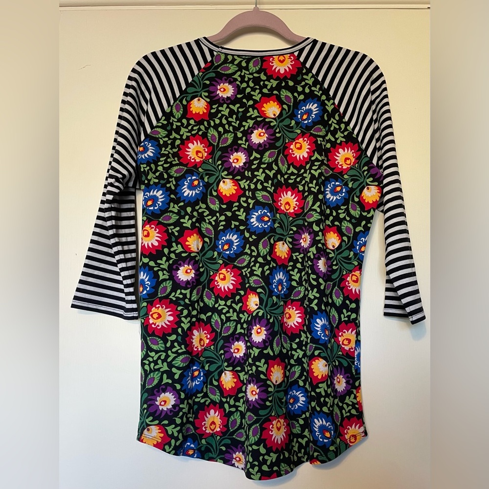 LuLaRoe Flower Randy - Picture 4 of 6